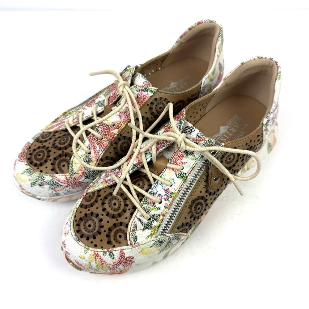 Spring Step L'Artiste Jazzie Carleigh Shoes Floral Whimsical Laser Cut Worn Once